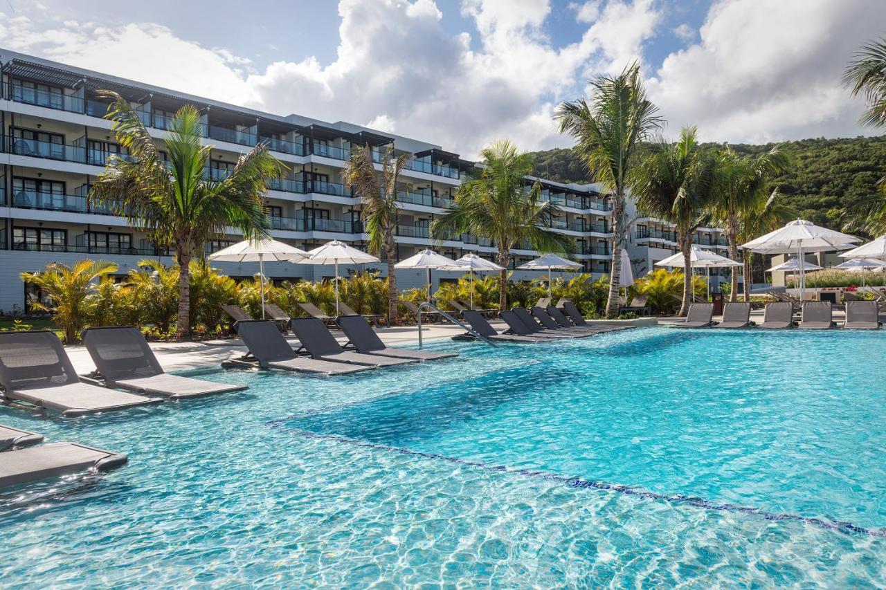 فندق Ocean Eden Bay (Adults Only) Spring Rises المظهر الخارجي الصورة The swimming pool at the hotel