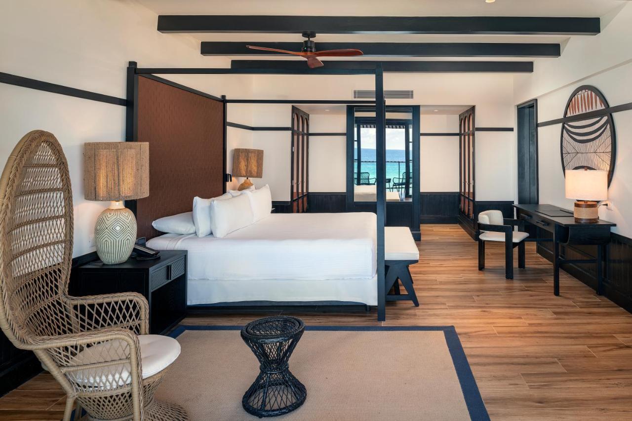 فندق Ocean Eden Bay (Adults Only) Spring Rises المظهر الخارجي الصورة A bedroom at the hotel