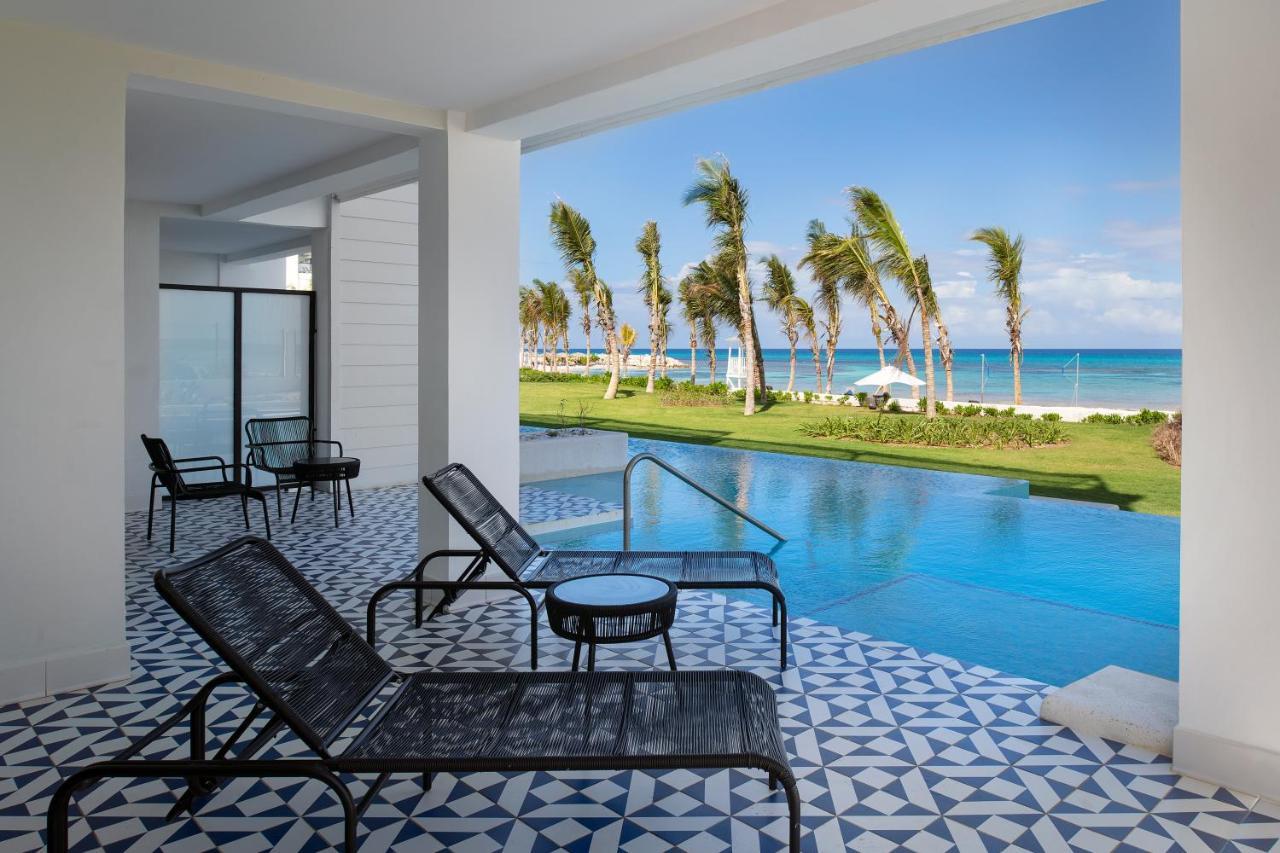 فندق Ocean Eden Bay (Adults Only) Spring Rises المظهر الخارجي الصورة View from a room at the Iberostar Grand Hotel Bávaro