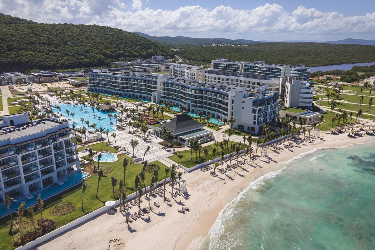 فندق Ocean Eden Bay (Adults Only) Spring Rises المظهر الخارجي الصورة Hard Rock Hotel in Montego Bay, Jamaica