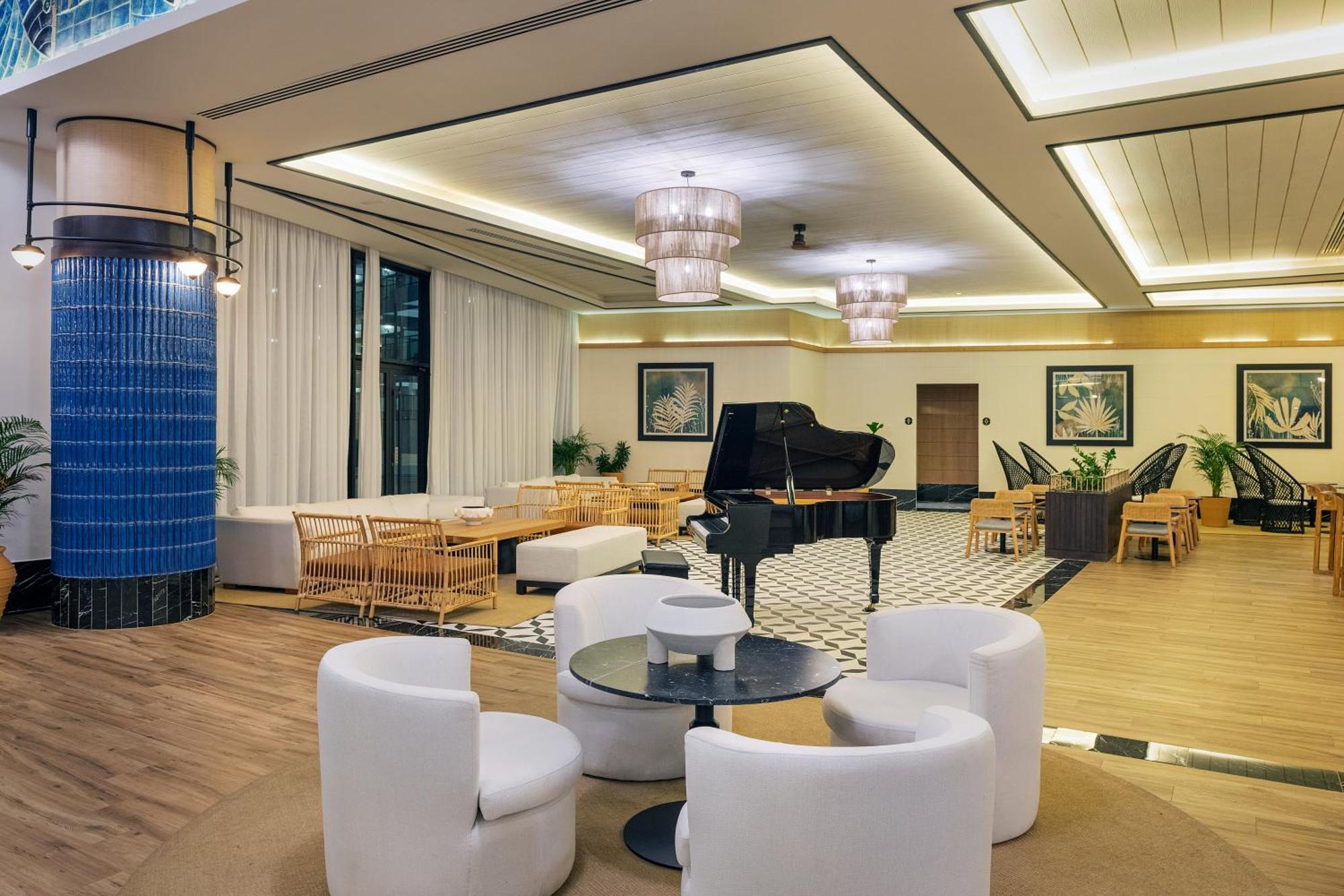 فندق Ocean Eden Bay (Adults Only) Spring Rises المظهر الخارجي الصورة The lounge at the airport