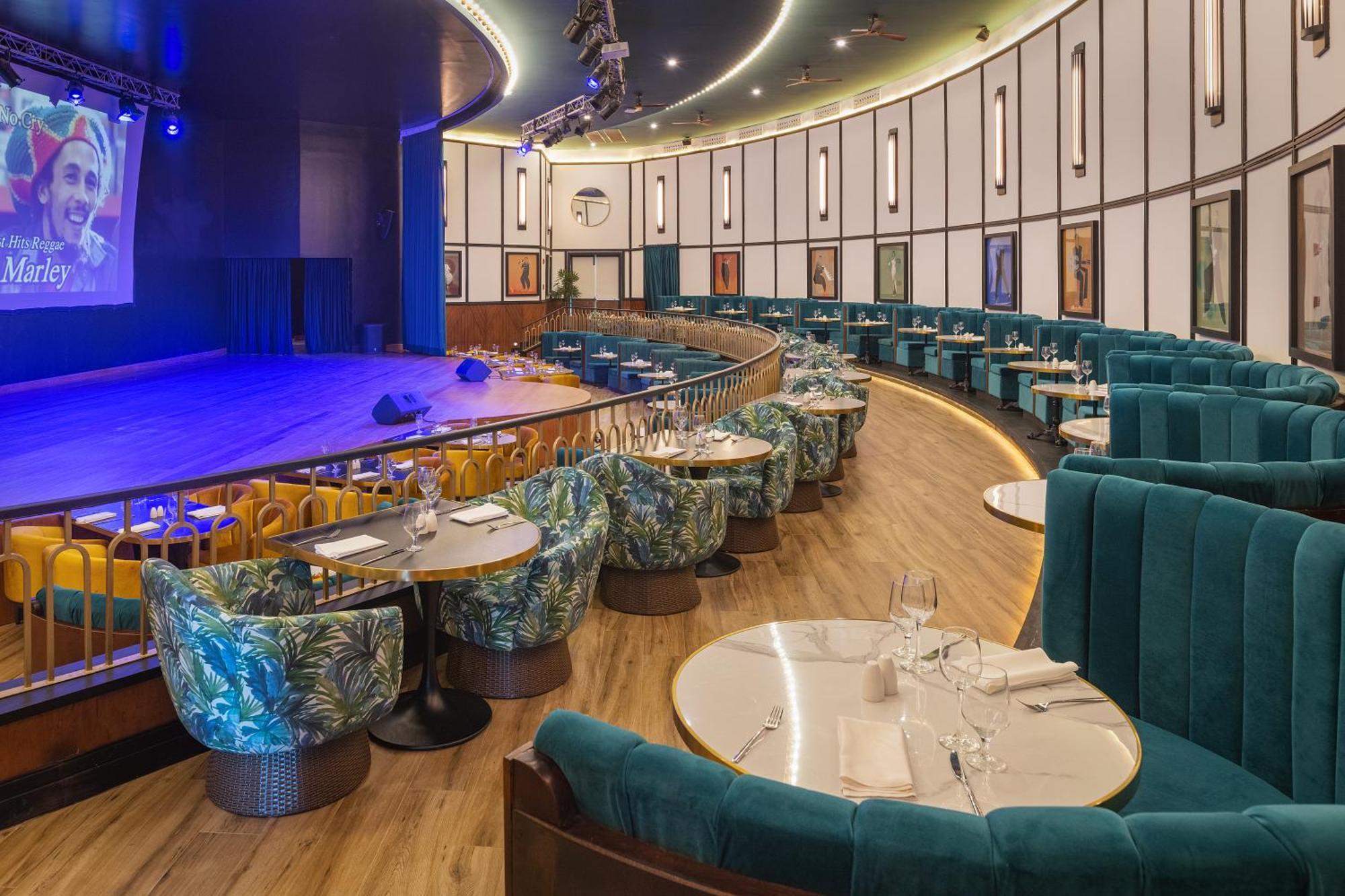 فندق Ocean Eden Bay (Adults Only) Spring Rises المظهر الخارجي الصورة The interior of the restaurant